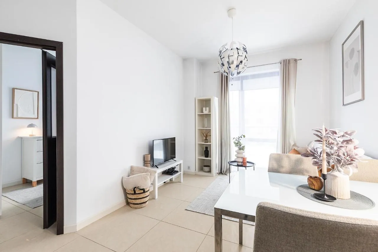 Apartament Superapart Bartycka 61 Warszawa Polska
